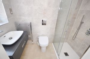 Ensuite- click for photo gallery